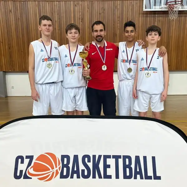 1. MÍSTO NA NRV U14